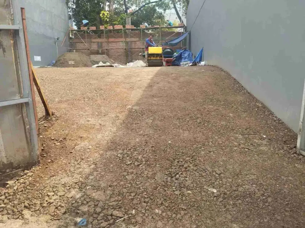 Kavling komersial segitiga emas lokasi pinggir jalan raya ramai