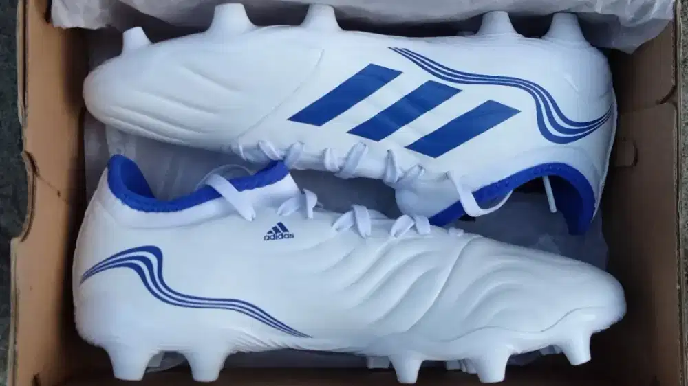 SEPATU SEPAK BOLA ADIDAS COPA