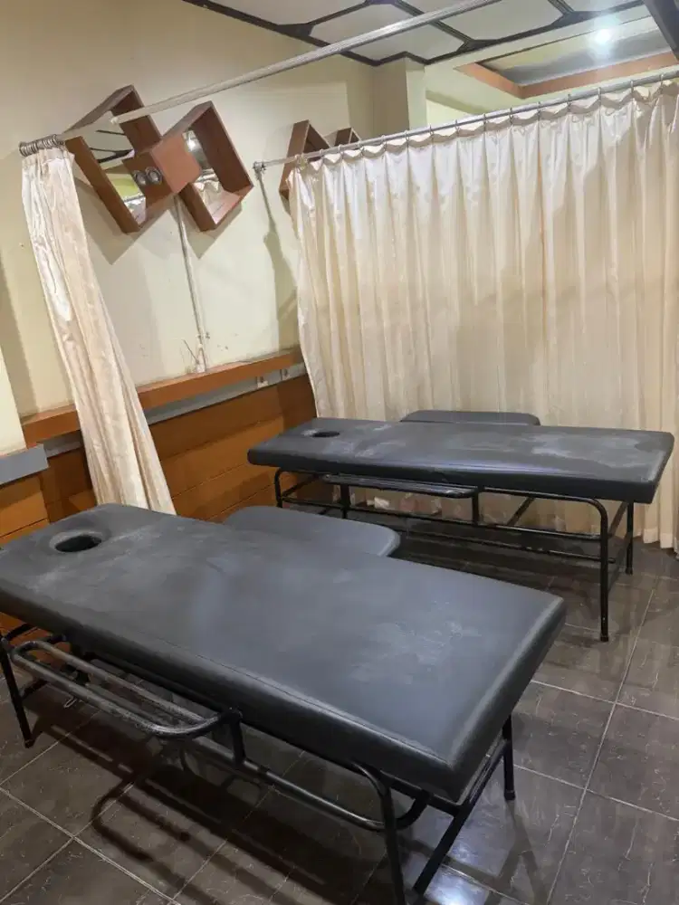 Dijual ranjang kursi facial masi bagus