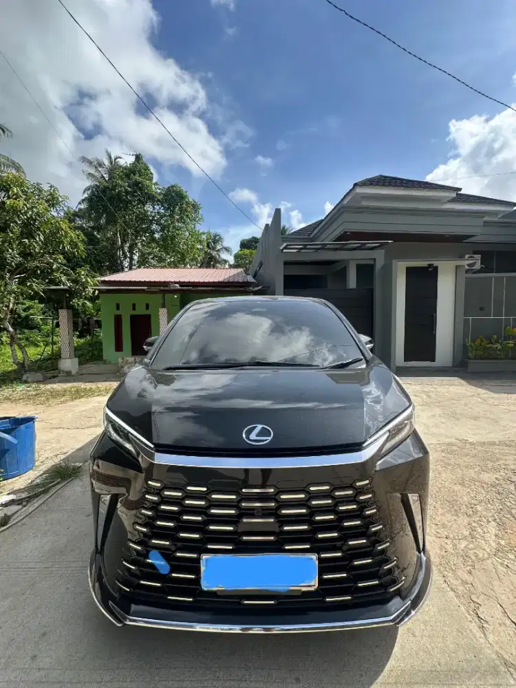 Dijiul mobil lexus LM350h