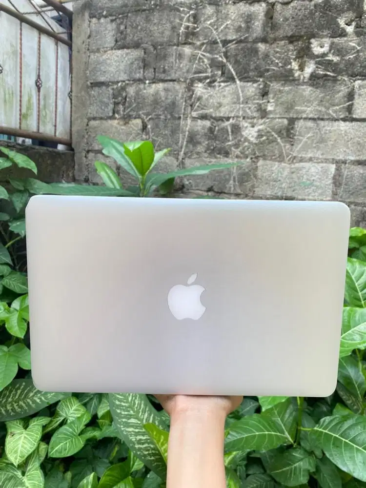 MacBook Air (11-inch, Early 2015) 128gb