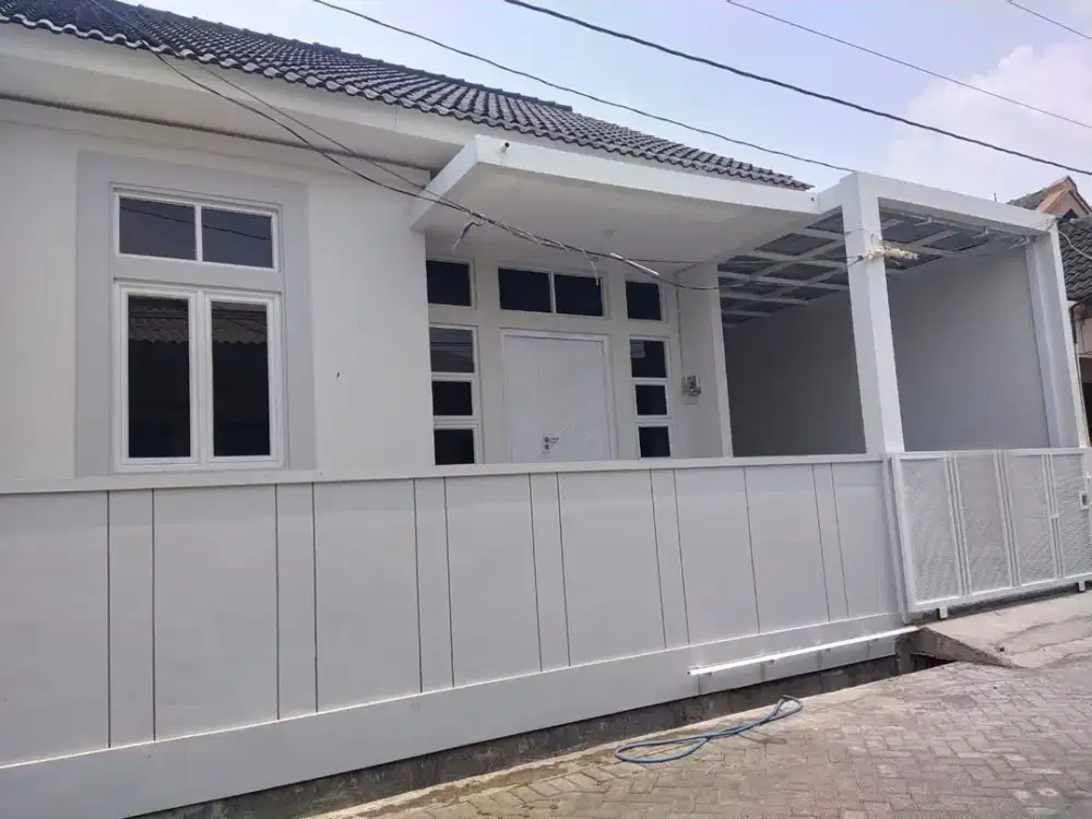 Rumah siap huni dan nyaman Tanah Mas Semarang Utara – 8356
