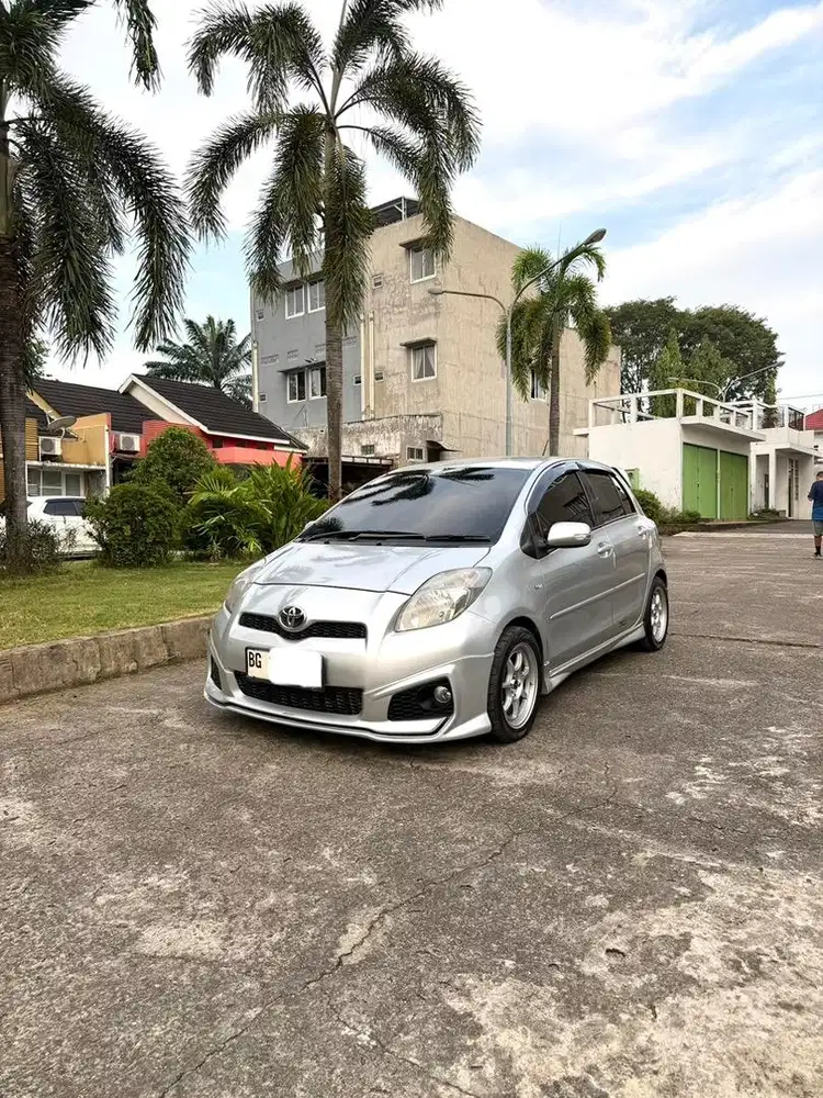 Yaris TRD Manual 2012