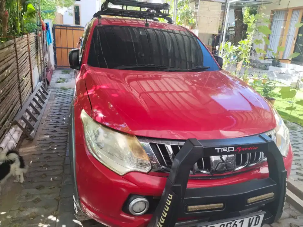 2016 Mitsubishi triton