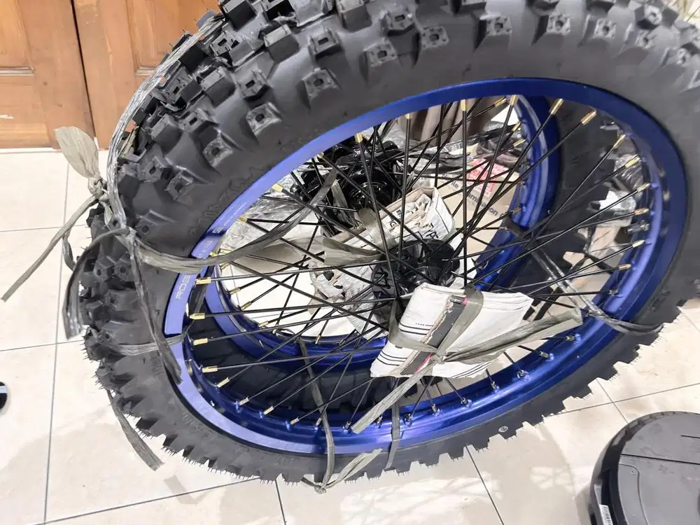 Paketan velg rossi sni asli ring 18-21 tromol asli dobel bering tromol