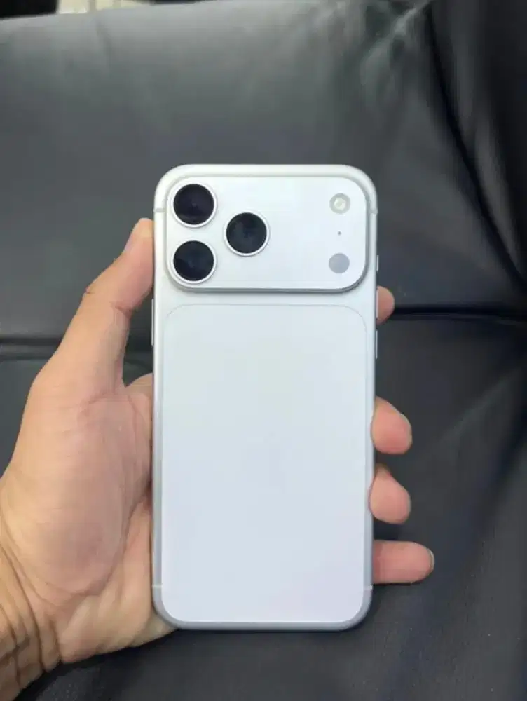 Iphone 17 pm silver ibox second mirah bandung