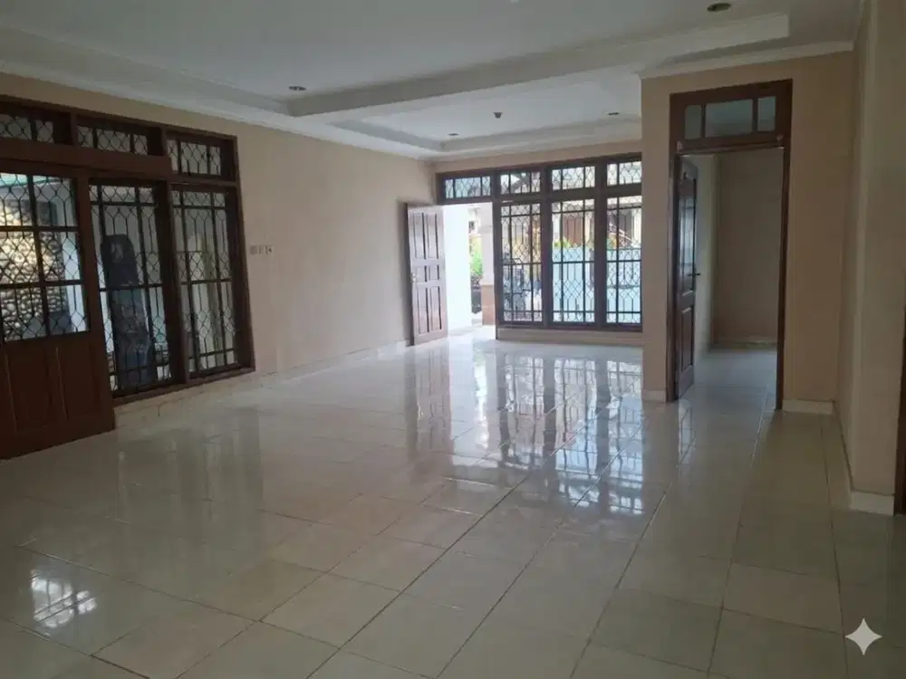 Rumah Keluarga Besar di Harapan Indah Bekasi, LT 260 m², 3+2 KT