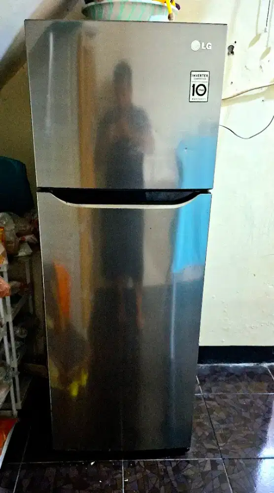 Kulkas LG 2 Pintu Inventer Low watt