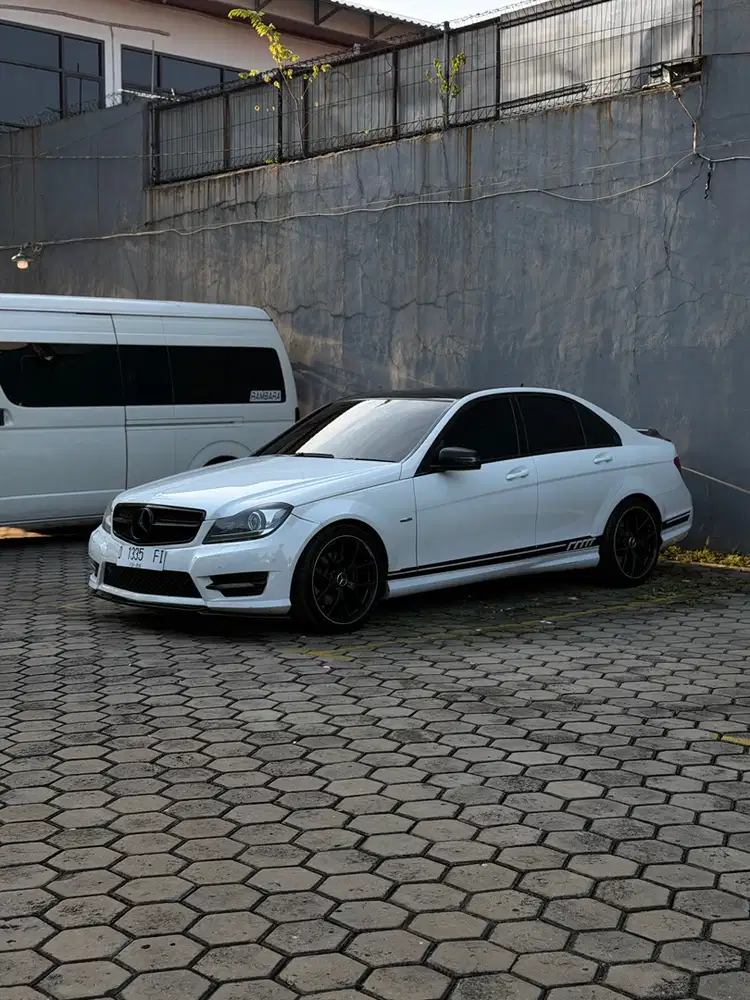 Mercy W204 C250 2012 Jual murah