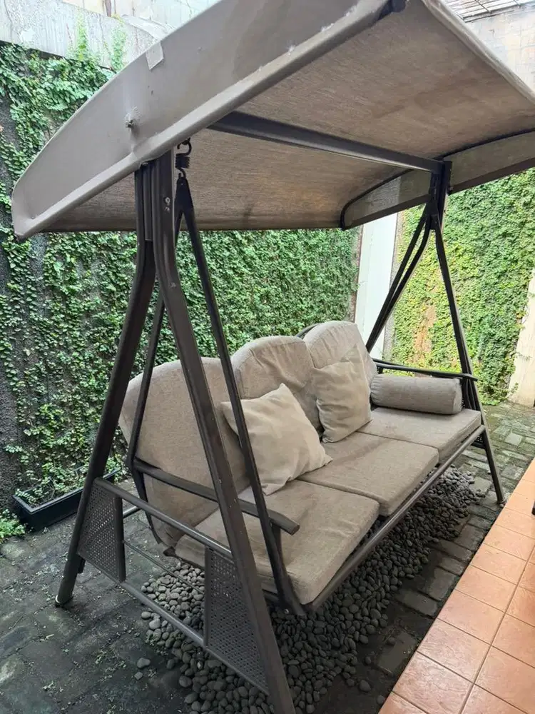 Ayunan Taman 3 seater