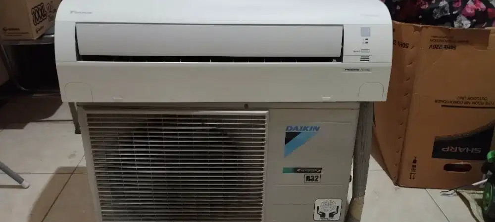 AC 1 PK Daikin Inverter Thailand