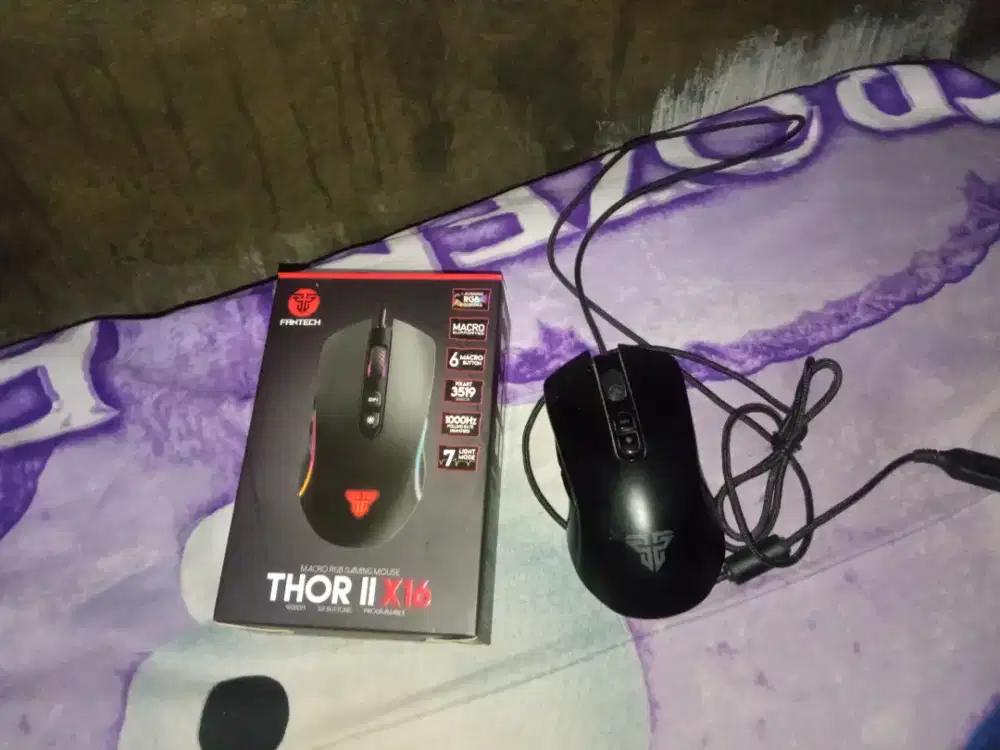 Mouse gaming fantech thor II x16