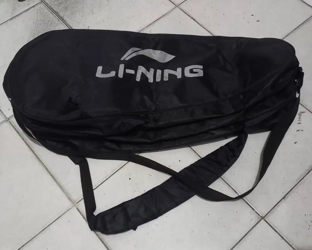 Tas Raket Badminton Baru,ada 3sleiting,bisa 2+4+2 raket dan 3 Raket nd