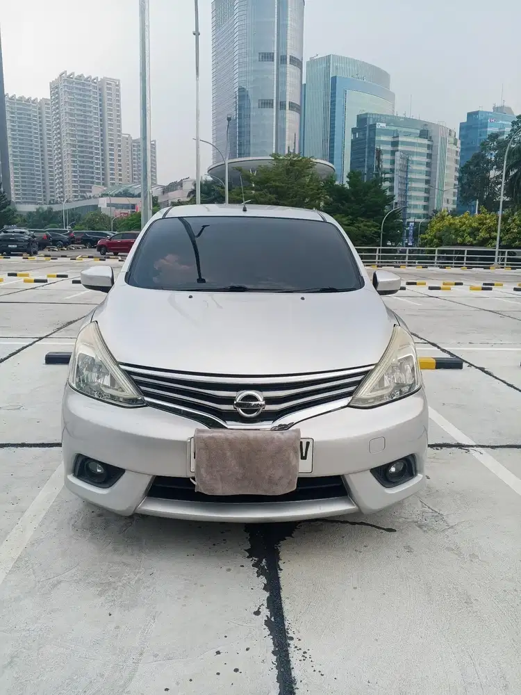Nissan Grand livina 2015 Bensin low km