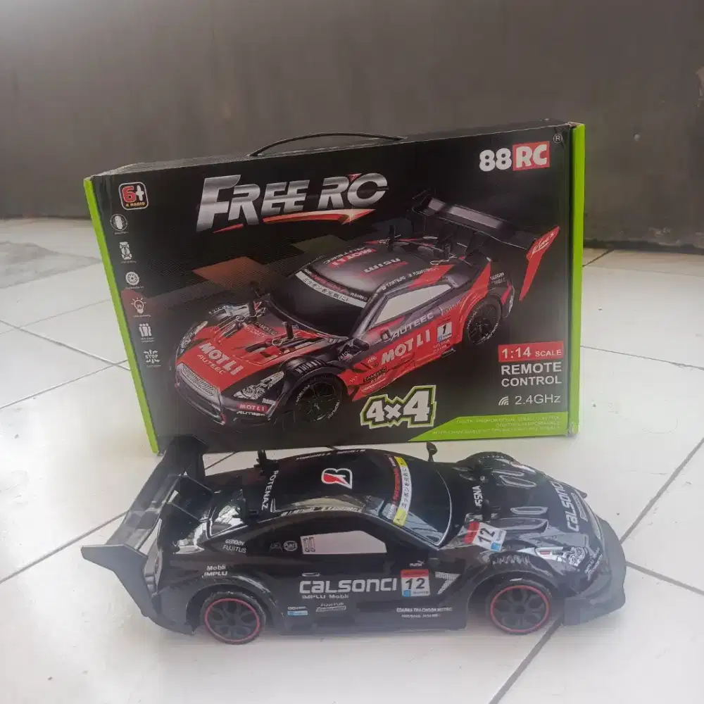 Mobil RC Drift Racing GT 1:14 2,4 Ghz Baterai Cas Remote