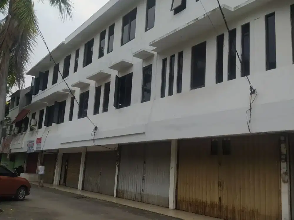 Dijual 5 Ruko Gandeng + Area Mess
