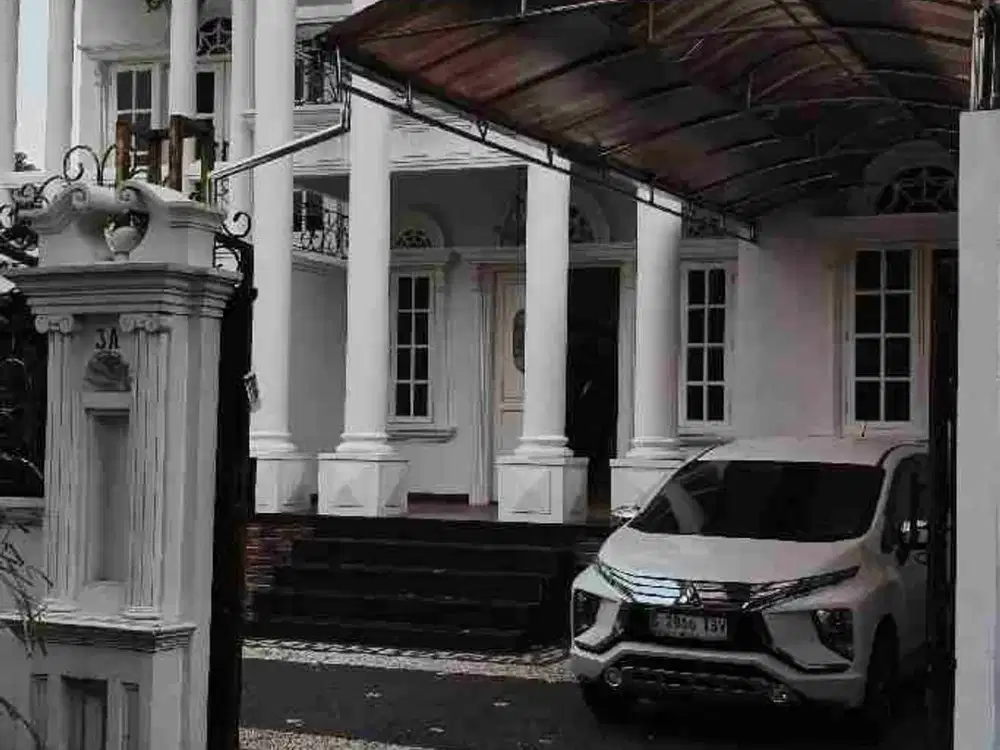 Rumah mewah, harga murah, di Tanjung Barat Jakarta selatan.