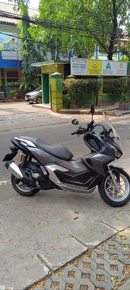 Honda ADV tahun 2025 mulus