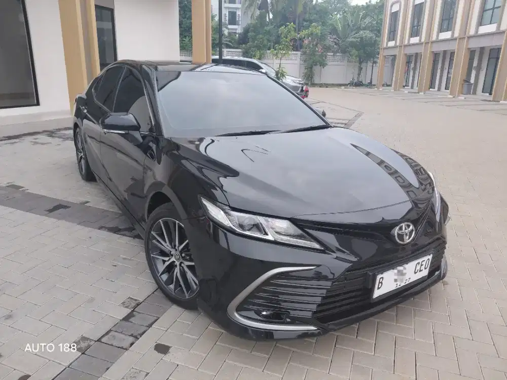 (LOW KM 5RB/TAHUN) TOYOTA CAMRY  2.5V AT  FACELIFT TAHUN 2022