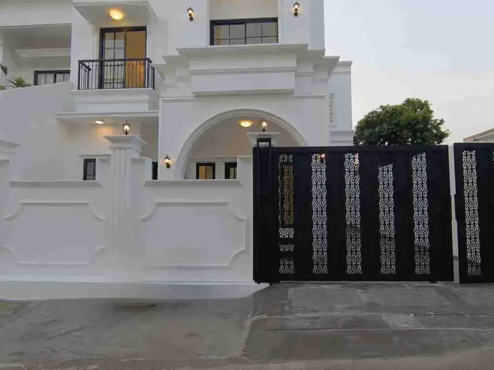 Rumah baru design klasik modern di Joglo Kembangan Jakbar