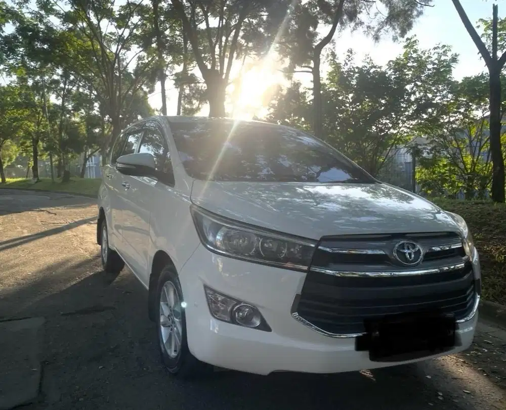 Innova Reborn 2016 Type V Auto