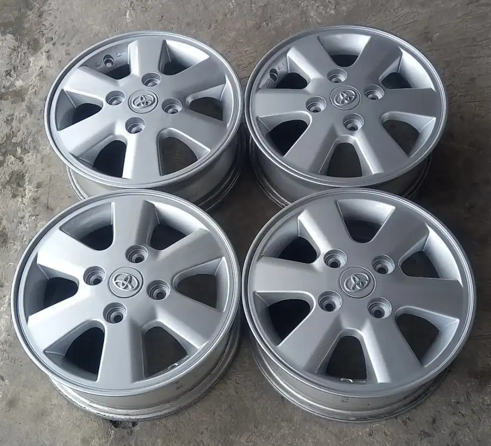 Velg Toyota avanza ring 14 pcd 4x114,3