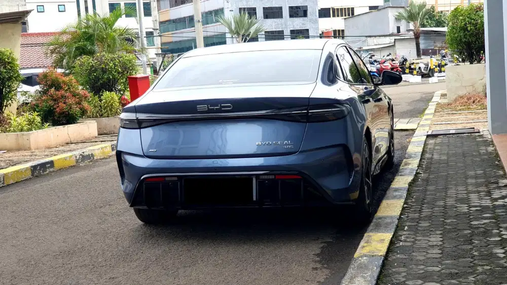 Km 7 ribuan byd seal performance awd 2024 atlantis grey pajak panjang