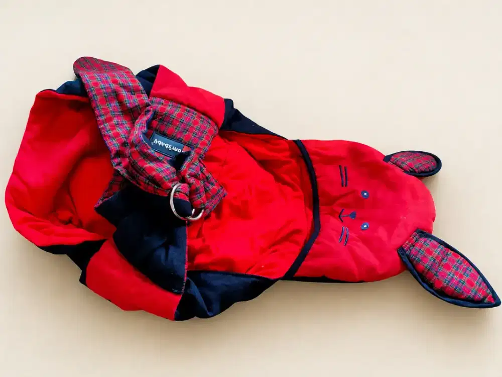 GENDONGAN BAYI WARNA MERAH