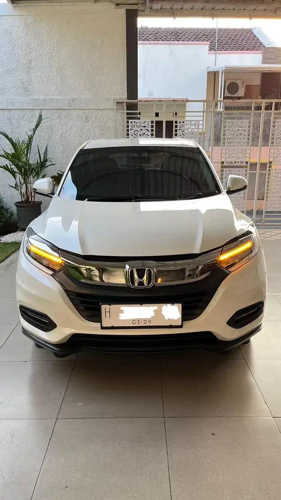 Honda HRV SE CVT 2018/2019 Putih Istimewa Favorit