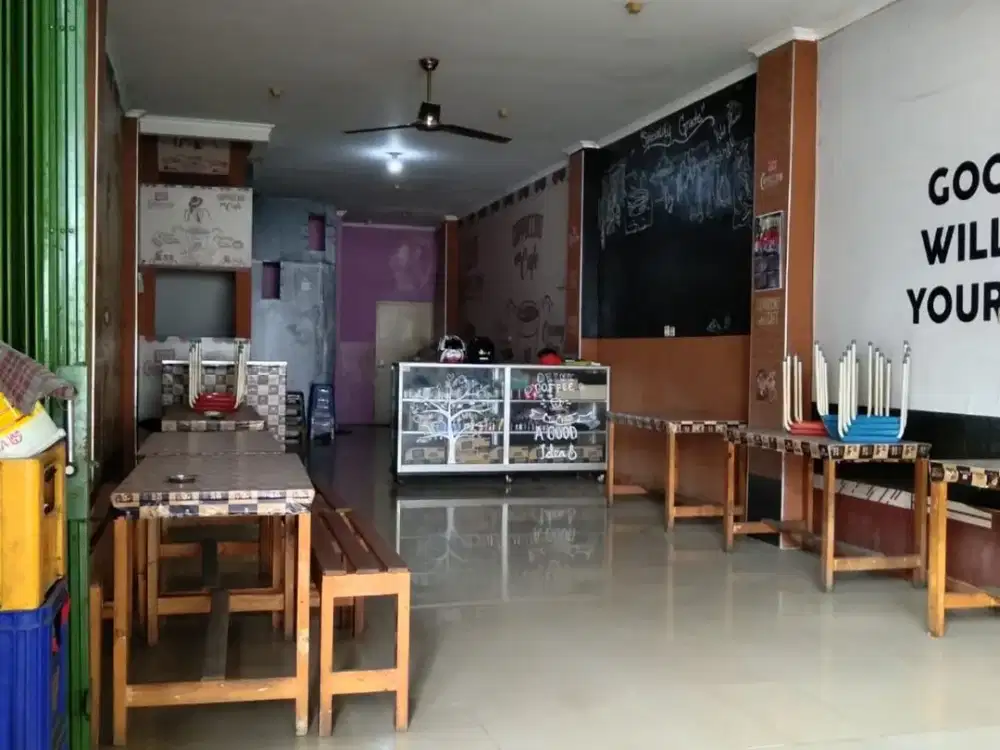 Disewakan Ruko 4 lantai Di Jl.Raya Pekayon Bekasi Selatan