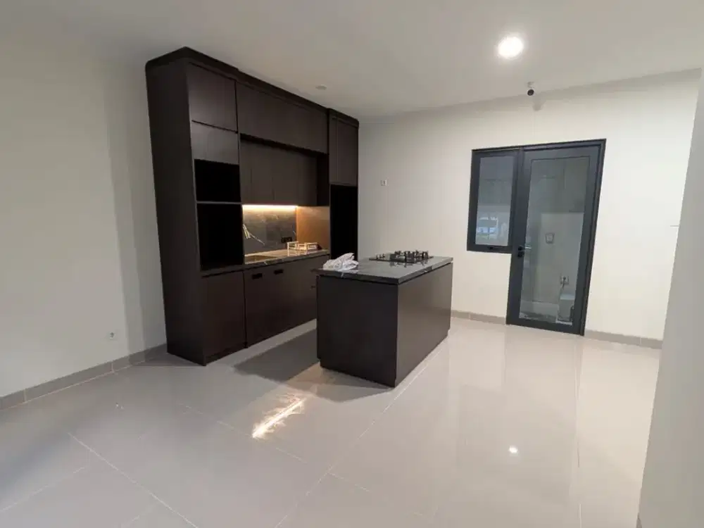 Dijual Rumah di Leonora Attic Gading Serpong Semi Furnish