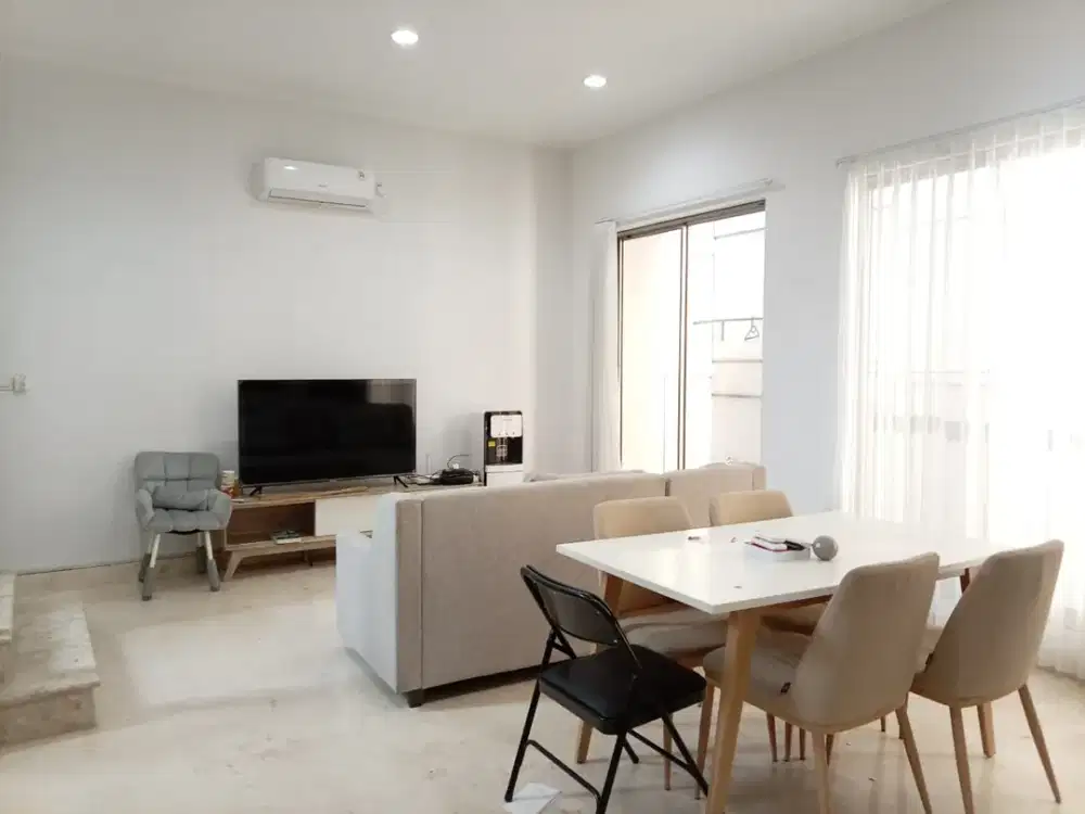 Disewakan Cepat Harga Termurah Rumah Siap Huni Full Furnish di Golf Island PIK Jakarta Utara