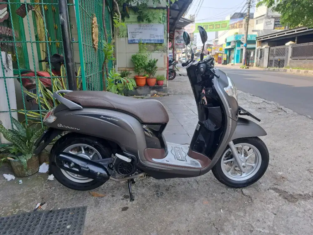 Honda scoopy donat 2018