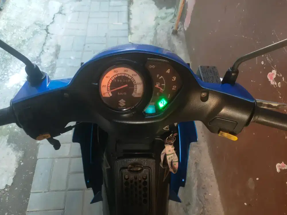 SMASH TITAN 110 BIRU