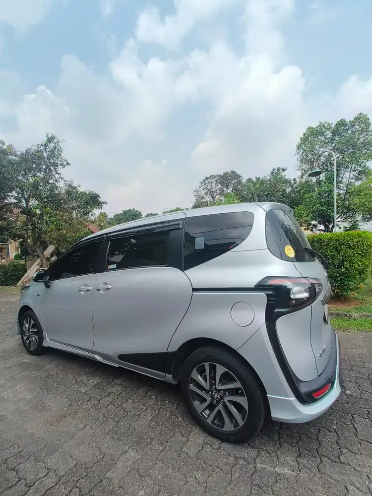 Toyota Sienta 2016 Bensin