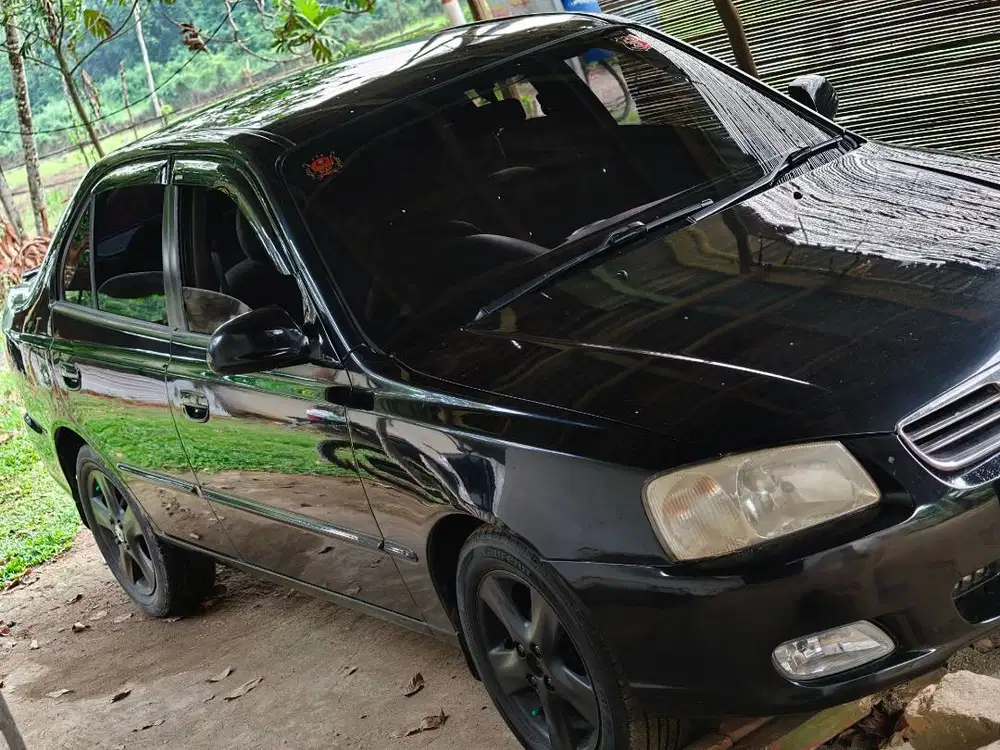 hyundai Verna 2004
