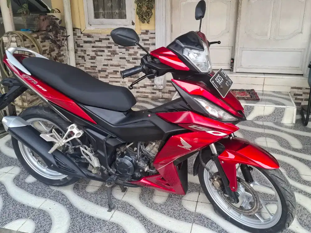 Honda GTR 150 plat T