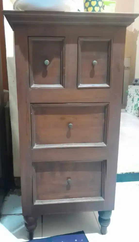Lemari dan nakas kayu jati