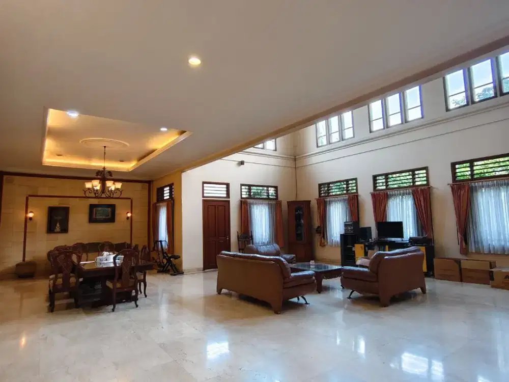 Dijual Rumah Mewah Cantik Strategis 2 Lantai Dekat Stasiun Jurang Mangu di Bintaro Jaksel Va-17336