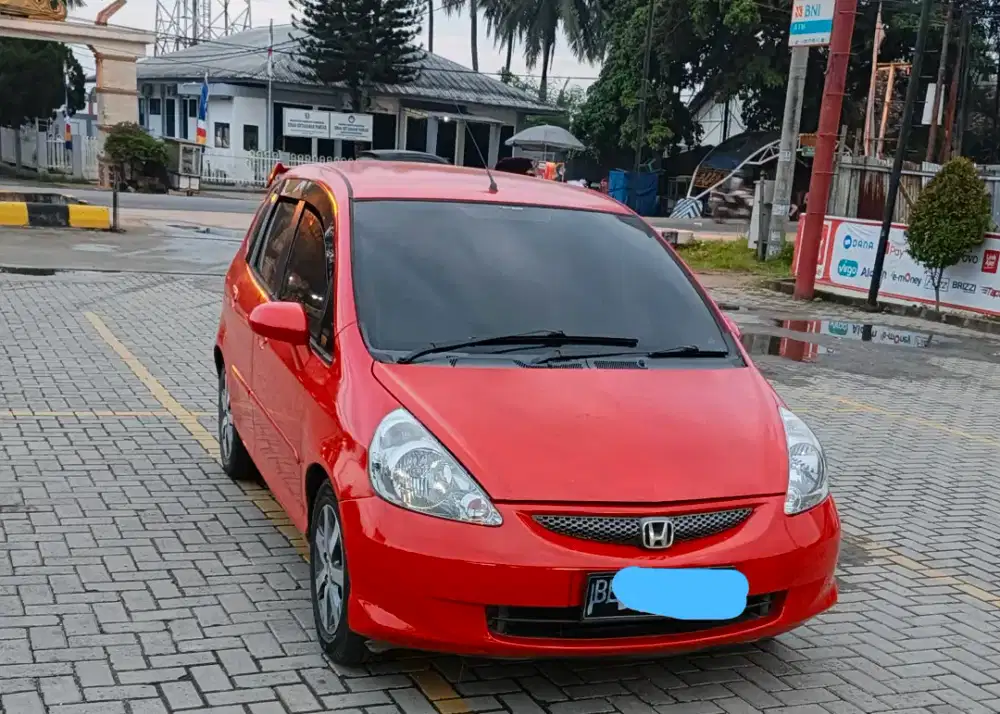 Di jual santai Jazz IDSI M/T th 2008