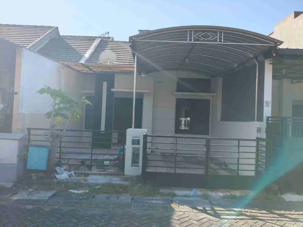 DISEWAKAN RMH SIAP HUNI,DEKAT KAMPUS UPN TAMAN RIVERA REGENCY
