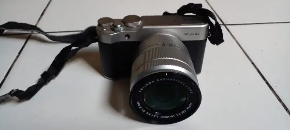 Fuji film X-A10