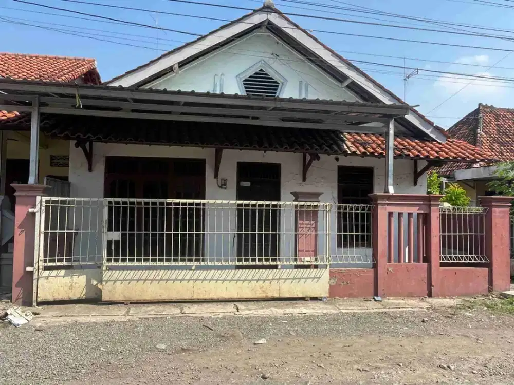 TEGAL KALINYAMAT KULON RUMAH STRATEGIS PINGGIR JALAN JUAL MURAH