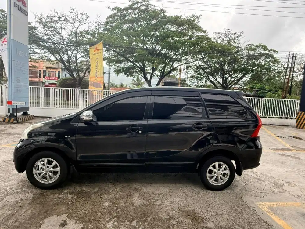 JUAL AVANZA 1.3 G M/T 2015