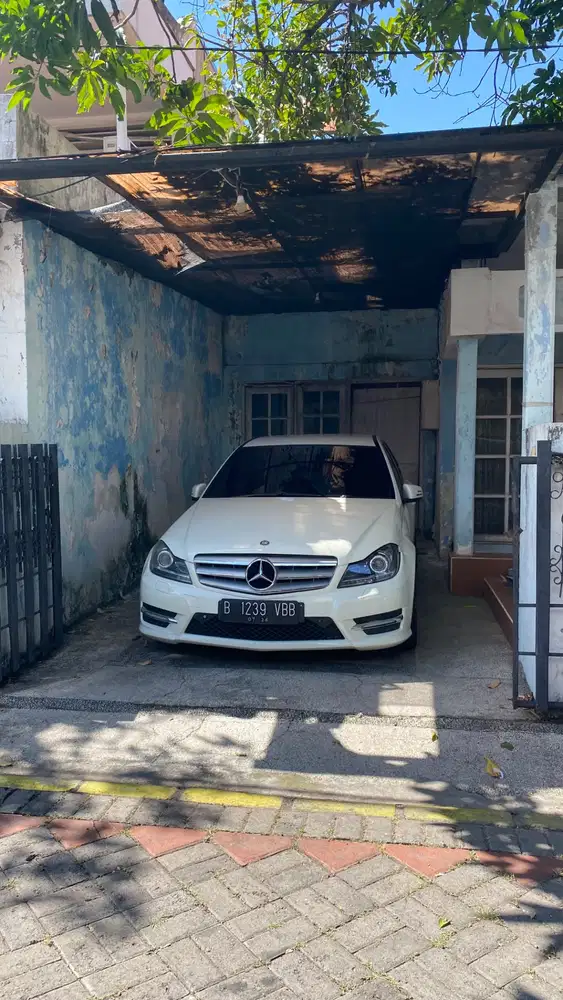 Mercedes-Benz C250 CGI Avantgarde AMG 2011