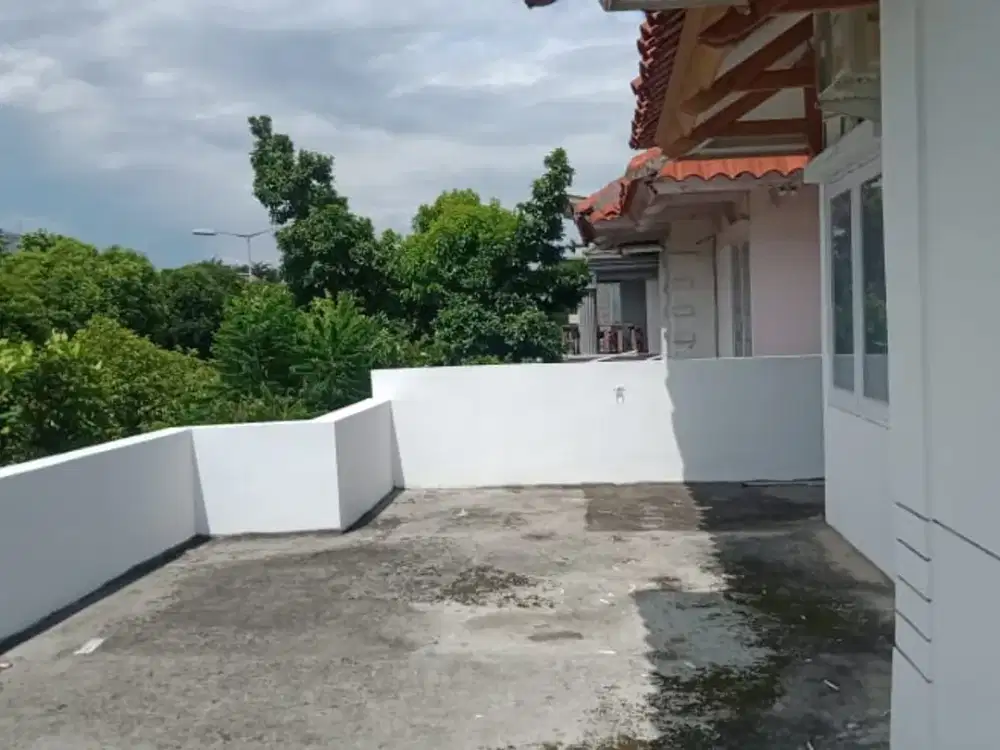 Fghh. Rumah Disewakan di Resinda Karawang