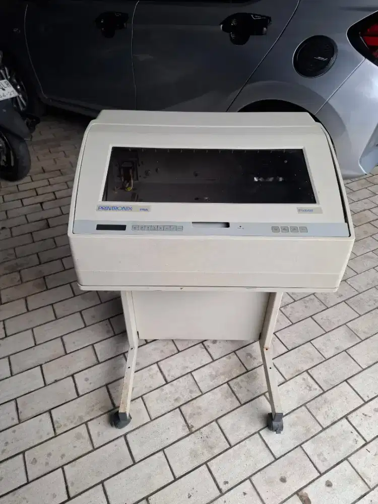 Box serbaguna pakai roda
