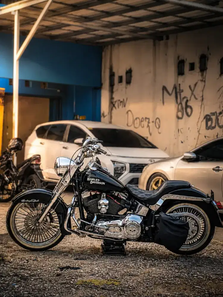 HARLEY DAVIDSON SOFTAIL HERITAGE