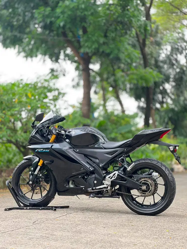 YAMAHA YZF R15 V4 2023 HITAM KM LOW PAJAK PANJANG RASA BARU