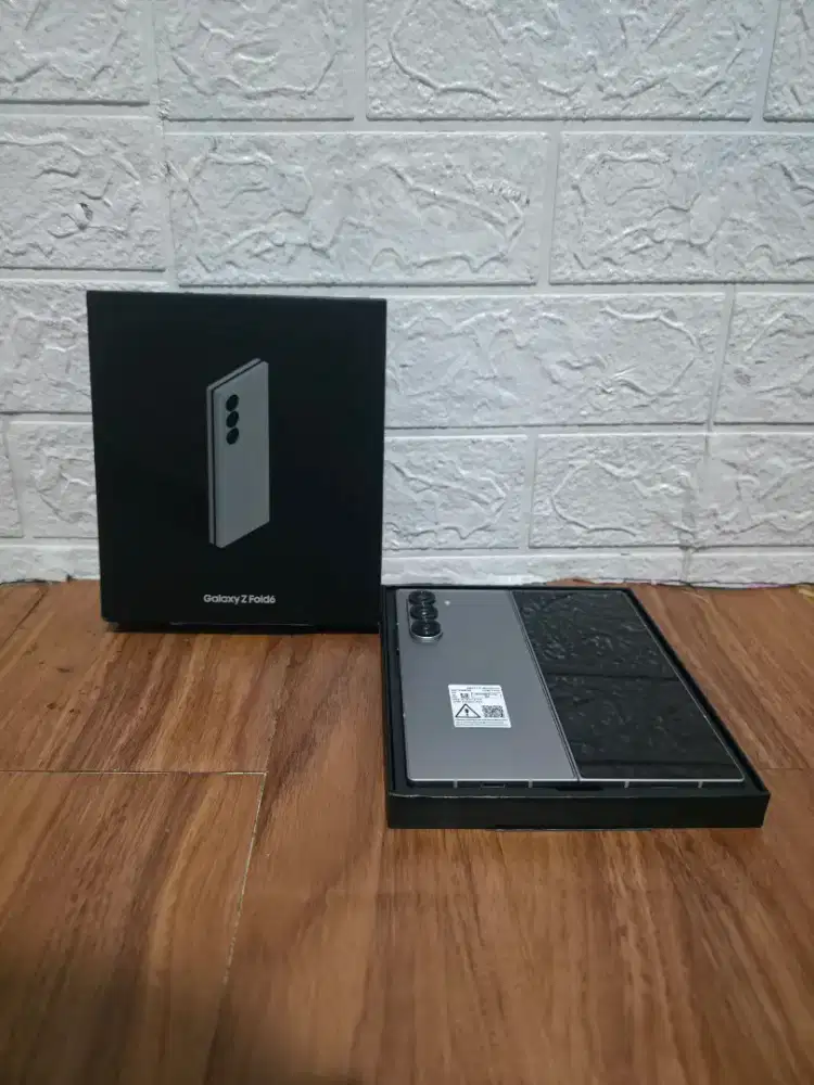 Samsung Zfold 6 12/512gb SEIN bkn 256gb 1TB silver